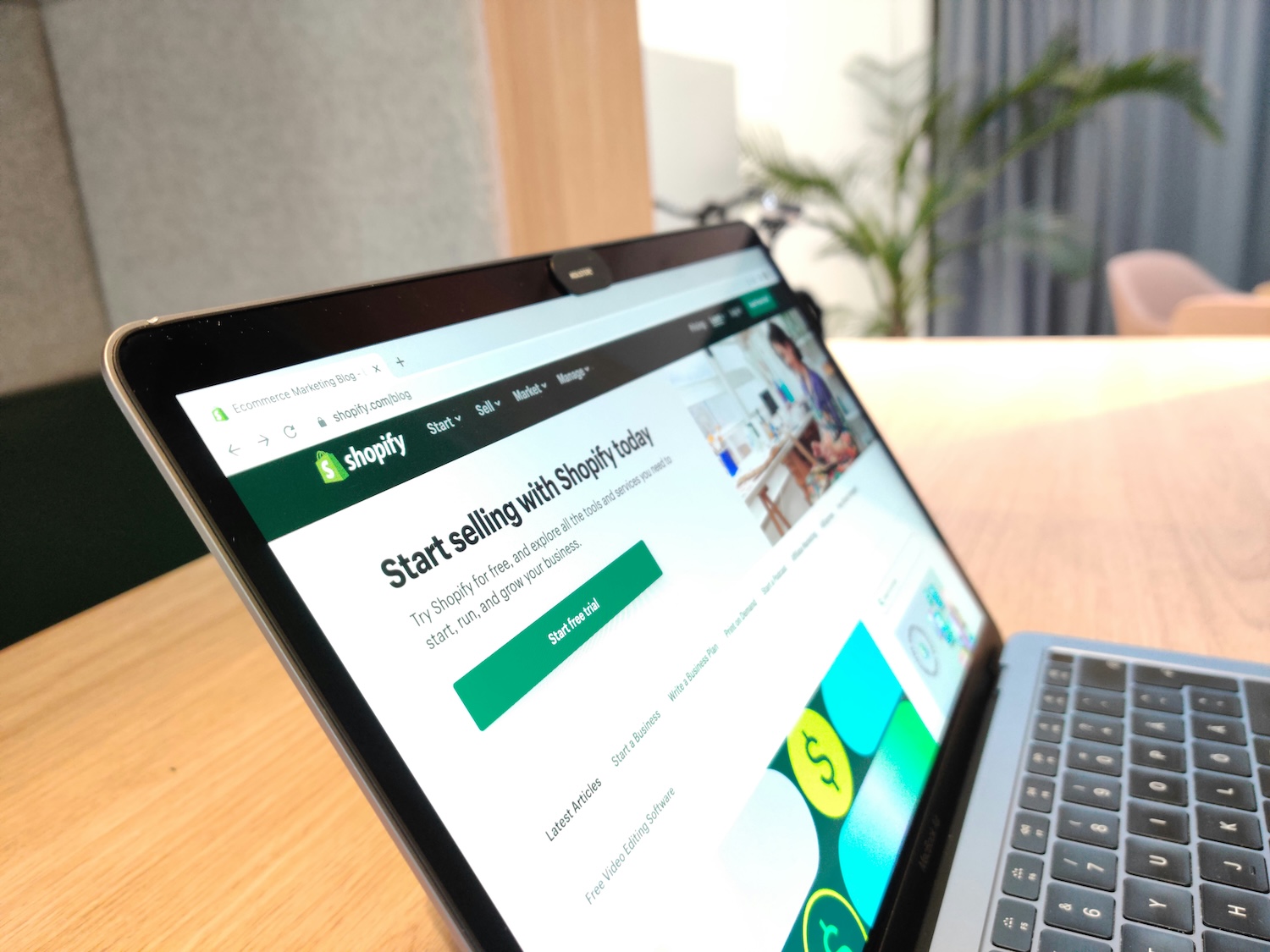 Print on demand na Shopify: ako prepojiť obchod krok za krokom